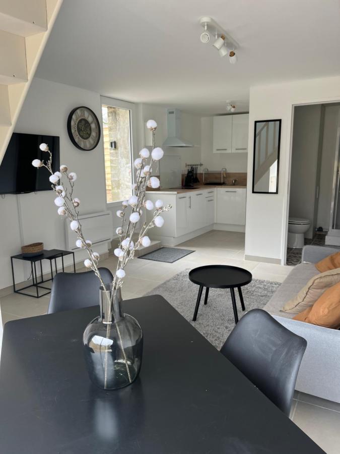 La Petite Maison De Kerguiniou Glomel Bagian luar foto