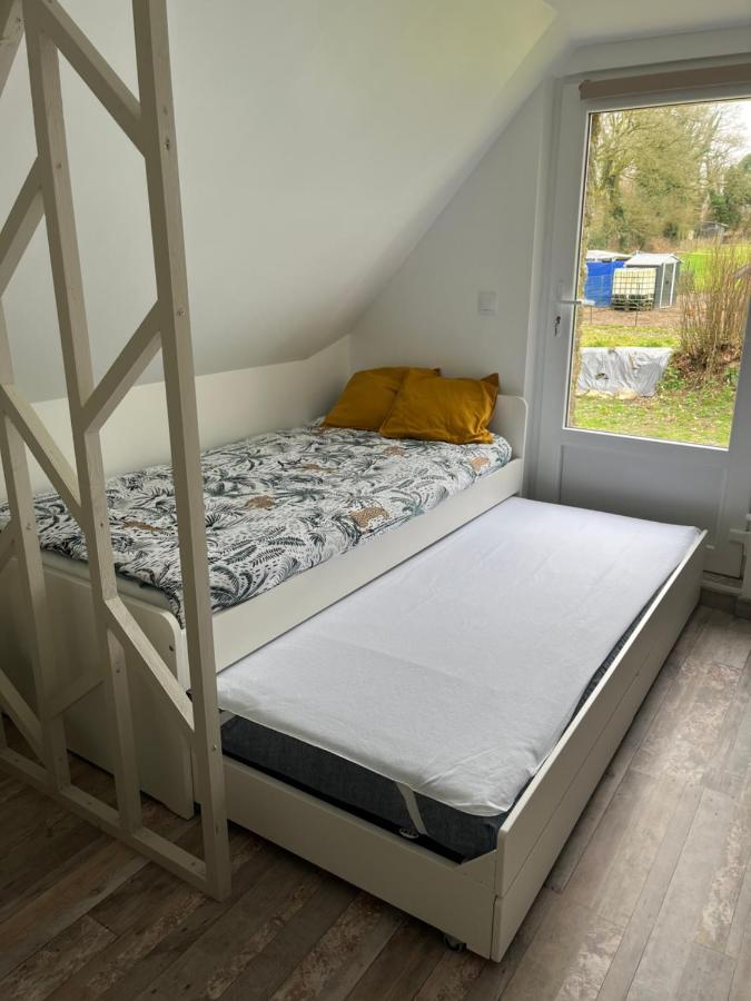 La Petite Maison De Kerguiniou Glomel Bagian luar foto